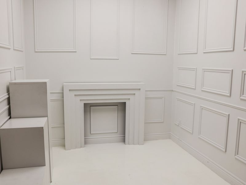 White Winter studio set